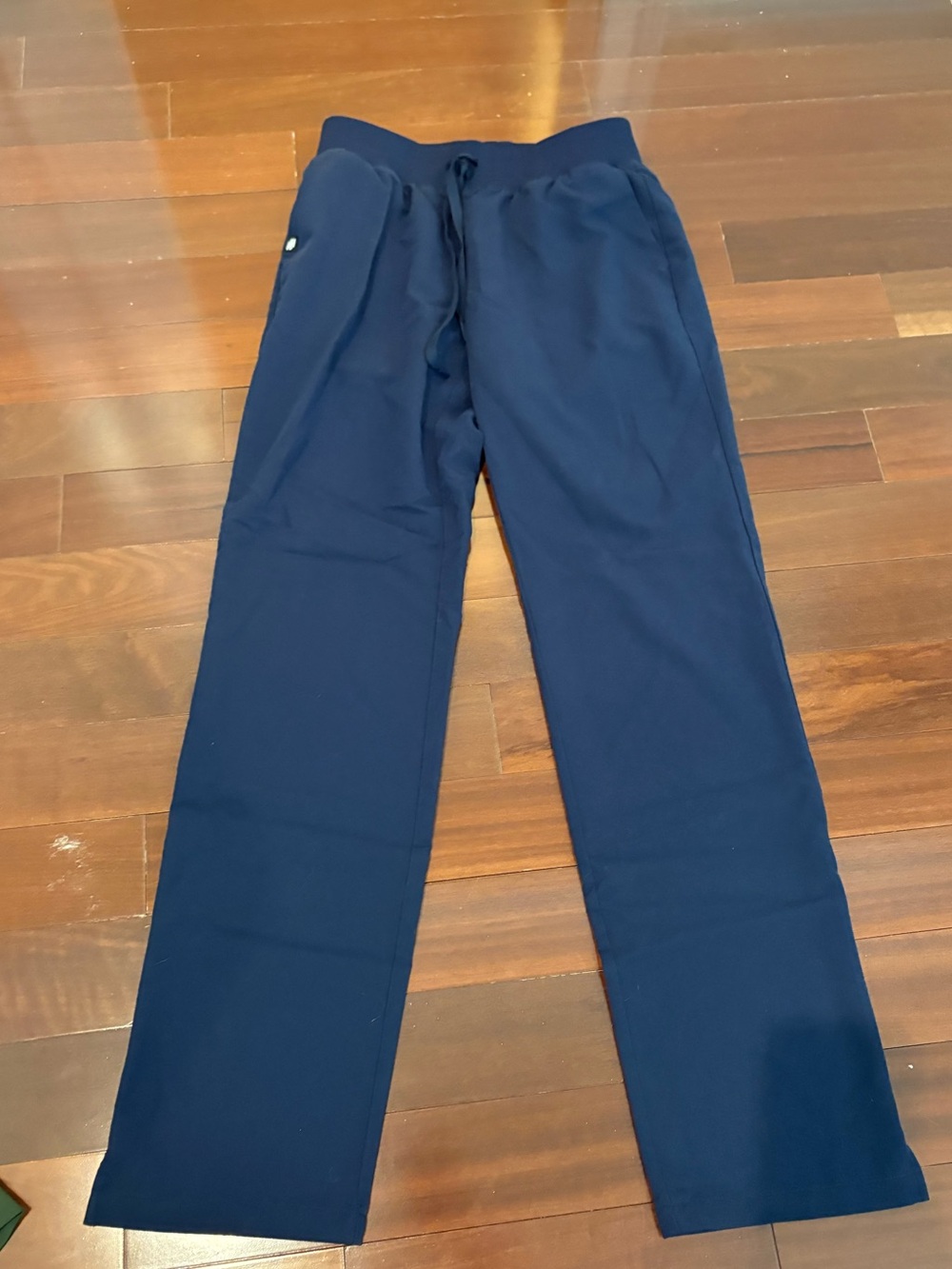 Jaanuu scrub pants